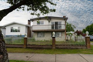 Photo 3: 3305 E 26TH Avenue in Vancouver: Renfrew Heights House for sale (Vancouver East)  : MLS®# R2695554