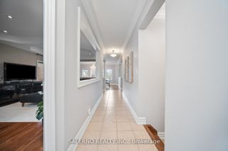 Photo 8: 244 Kingsview Drive in Vaughan: Vellore Village House (2-Storey) for sale : MLS®# N8484024