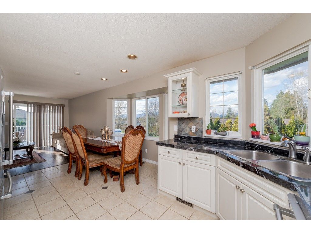 Photo 9: Photos: 12421 228 Street in Maple Ridge: House for sale