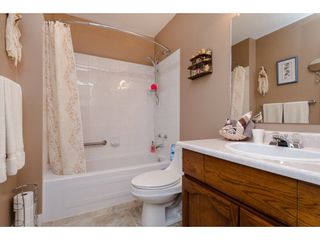 Photo 18: 304 2410 EMERSON Street in Abbotsford: Abbotsford West Condo for sale in "Lakeway Gardens" : MLS®# R2246603