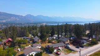 Photo 4: 1425 15TH AVENUE in Invermere: House for sale : MLS®# 2472537