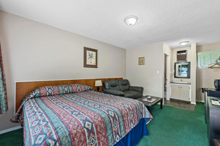 Photo 20: 12 rooms Motel for sale Kamloops BC: Business with Property for sale : MLS®# 164069