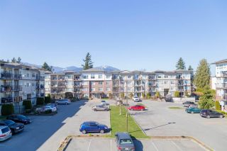 Photo 15: 319 46289 YALE Road in Chilliwack: Chilliwack E Young-Yale Condo for sale in "NEWMARK" : MLS®# R2507813