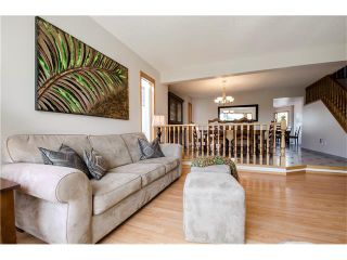 Photo 3: 263 EDGELAND Road NW in Calgary: Edgemont House for sale : MLS®# C4102245