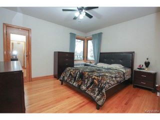 Photo 8: 230 Poplar Avenue in WINNIPEG: East Kildonan Residential for sale (North East Winnipeg)  : MLS®# 1426652