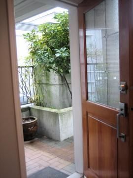 Photo 7: 107 685 West 7th Avenue in The Ivy's: Home for sale