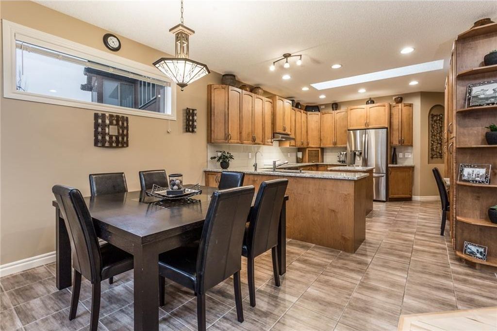 Photo 19: Photos: 256 EVERGREEN Plaza SW in Calgary: Evergreen House for sale : MLS®# C4144042