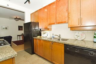 Photo 6: 313 2655 Cranberry Drive in New Yorker: Kitsilano Home for sale () 
