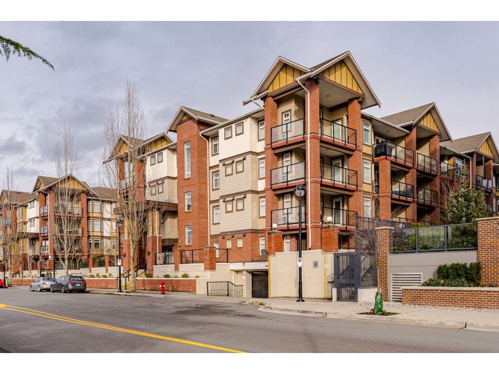 Main Photo: 306 5650 201A Street in Langley: Langley City Condo for sale in "Paddington Station" : MLS®# R2545910