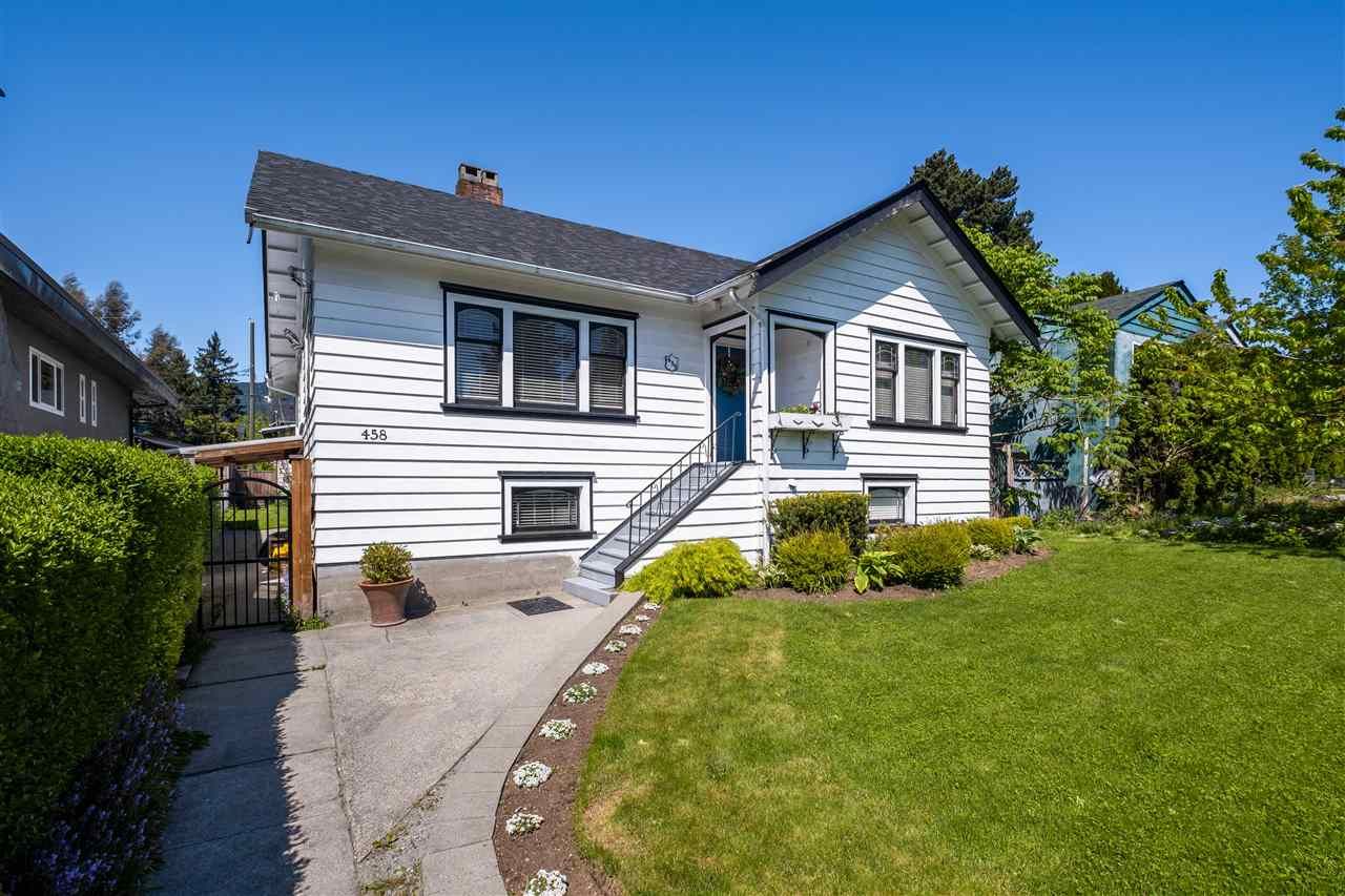 Main Photo: 458 E 11TH STREET in North Vancouver: Central Lonsdale House for sale : MLS®# R2453585