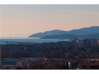 Photo 2: 1502 140 E KEITH Road in North Vancouver: Central Lonsdale Condo for sale : MLS®# V1108218