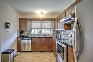 Photo 7: 456 Acadia Drive SE in Calgary: Acadia Detached for sale : MLS®# A1238226