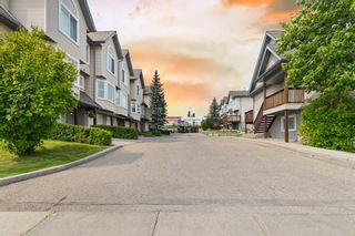 Photo 2: 41 Sandarac Villas NW in Calgary: Sandstone Valley Row/Townhouse for sale : MLS®# A2072802
