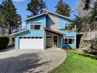 Photo 1: 4 854 Caroline Rd in Esquimalt: Es Rockheights House for sale : MLS®# 871692