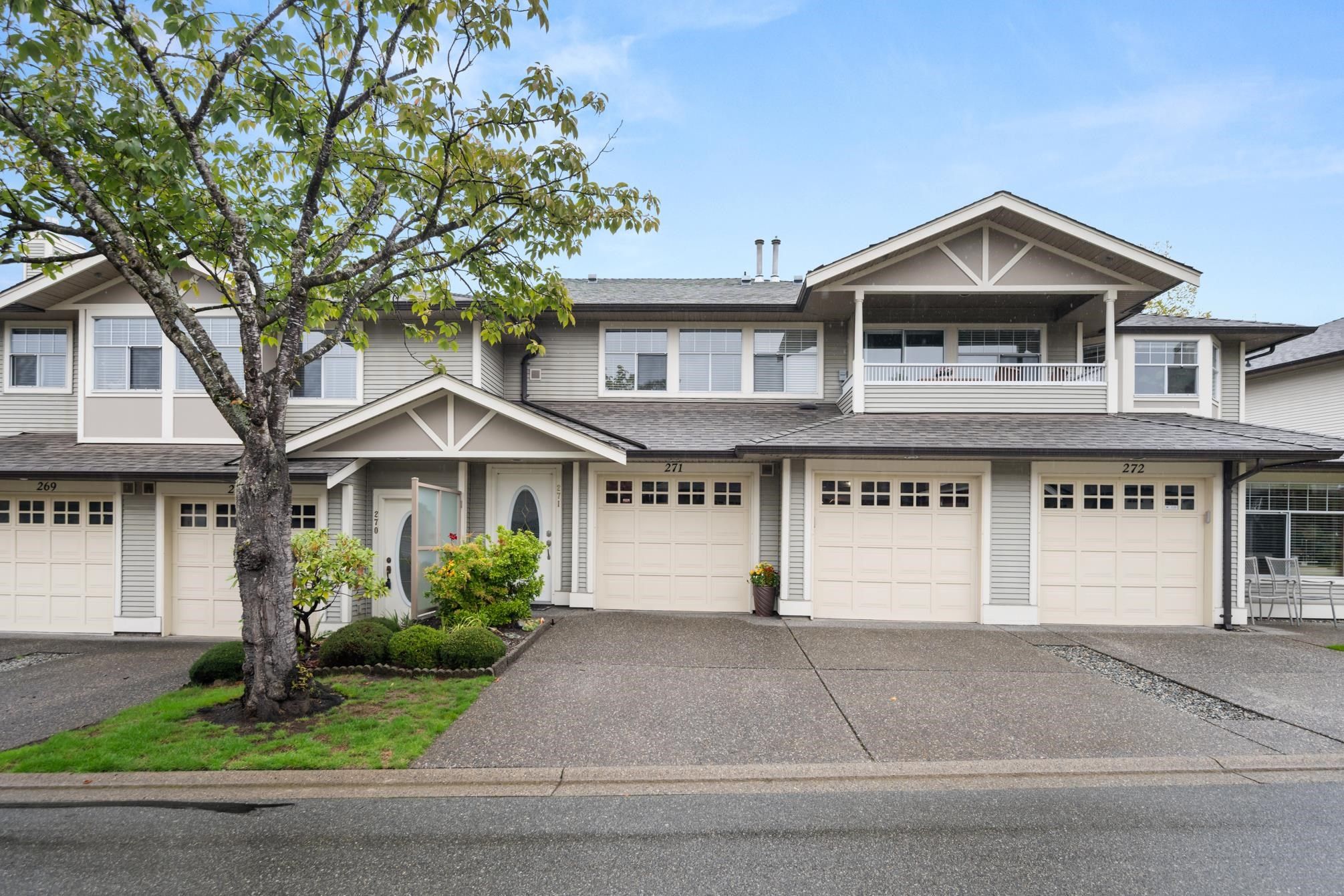Main Photo: 271 20391 96 AVENUE in Langley: Walnut Grove Townhouse for sale : MLS®# R2821750