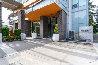 Photo 3: 1208 5883 BARKER Avenue in Burnaby: Metrotown Condo for sale (Burnaby South)  : MLS®# R2545446
