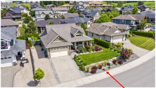 Photo 1: 1740 Northeast 22 Street in Salmon Arm: Lakeview Meadows House for sale : MLS®# 10213382