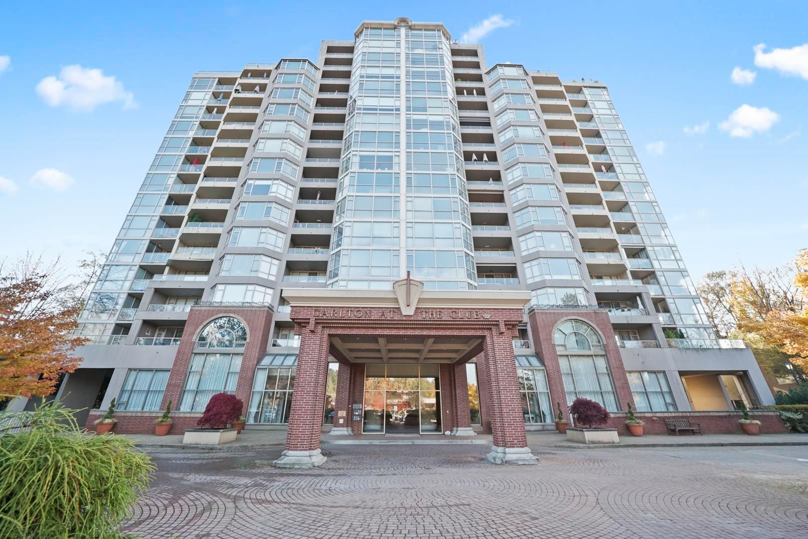 Main Photo: 313 1327 E KEITH Road in North Vancouver: Lynnmour Condo for sale in "CARLTON AT THE CLUB" : MLS®# R2708180