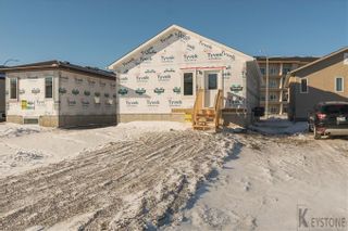 Photo 17: 63 Philip Lee DR in Winnipeg: House for sale : MLS®# 1800946