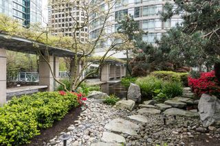 Photo 27: 1703 1288 ALBERNI Street in Vancouver: West End VW Condo for sale in "THE PALISADES" (Vancouver West)  : MLS®# R2750207