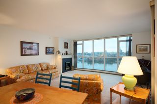 Photo 3: #2302-388 Drake St. in Vancouver: Yaletown Condo for sale (Vancouver West)  : MLS®# V1042187