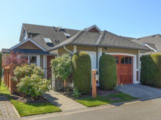 Photo 1: 17 10520 McDonald Park Rd in North Saanich: NS McDonald Park Row/Townhouse for sale : MLS®# 871986