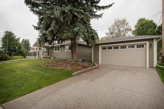 Photo 2: 2231 38 Street SW in Calgary: Glendale Detached for sale : MLS®# A2036025