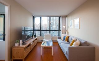 Photo 3: 2201 977 MAINLAND Street in Vancouver: Yaletown Condo for sale in "YALETOWN PARK" (Vancouver West)  : MLS®# R2217552