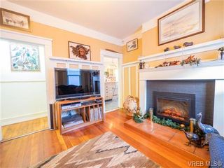 Photo 5: 910 Violet Ave in VICTORIA: SW Marigold House for sale (Saanich West)  : MLS®# 718525