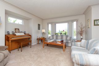 Photo 16: 2541 Wilcox Terr in Central Saanich: CS Tanner House for sale : MLS®# 851683