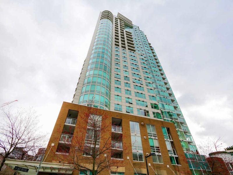 FEATURED LISTING: 808 - 1500 HORNBY Street Vancouver