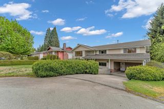 Photo 1: 665 FORESS Drive in Port Moody: Glenayre House for sale : MLS®# R2777266