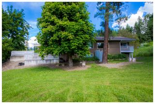 Photo 1: 1121 Southeast 1st Street in Salmon Arm: Southeast House for sale : MLS®# 10136381