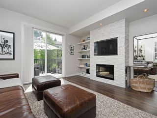 Photo 3: 65 101 FRASER Street in Port Moody: Port Moody Centre Townhouse for sale in "CORBEAU" : MLS®# R2391678