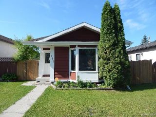 Photo 1: 512 Springfield Road in WINNIPEG: North Kildonan Residential for sale (North East Winnipeg)  : MLS®# 1509585