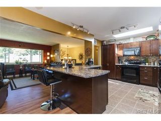 Photo 6: 2819 Ronald Rd in VICTORIA: La Glen Lake House for sale (Langford)  : MLS®# 710033
