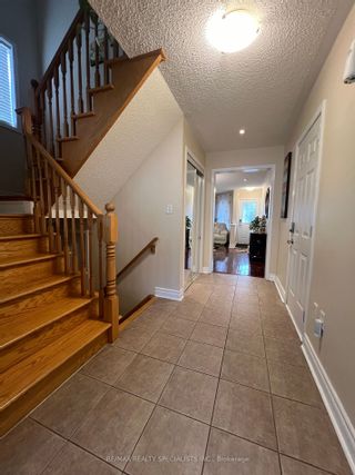 Photo 9: 860 Luxton Drive in Milton: Beaty House (2-Storey) for lease : MLS®# W8204724