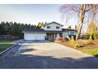 Photo 2: 24697 48B Avenue in Langley: Salmon River House for sale in "STRAWBERRY HILLS" : MLS®# F1326525
