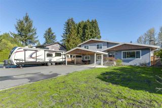 Photo 2: 19781 N WILDWOOD CRESCENT in Pitt Meadows: South Meadows House for sale : MLS®# R2260791