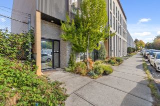 Photo 1: 202 1637 E PENDER Street in Vancouver: Hastings Townhouse for sale (Vancouver East)  : MLS®# R2865560