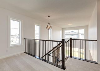Photo 15: 48 Creekstone Cove SW in Calgary: C-168 Detached for sale : MLS®# A2028614