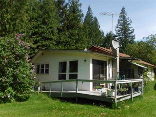 Photo 3: 1131 CHILCOTIN-BELLA COOLA (20) Highway in Bella Coola: Bella Coola/Hagensborg House for sale (Williams Lake (Zone 27))  : MLS®# R2327353