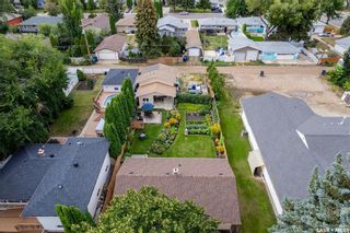 Photo 34: 14 Grosvenor Crescent in Saskatoon: Holliston Residential for sale : MLS®# SK941488