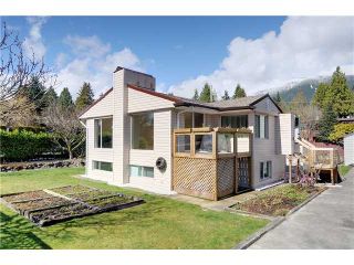 Photo 1: 3560 Highland Bv in North Vancouver: Edgemont House for sale : MLS®# V1060405
