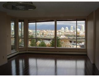 Photo 3: 810 518 MOBERLY Road in Vancouver: Cambie Condo for sale (Vancouver West)  : MLS®# V806799