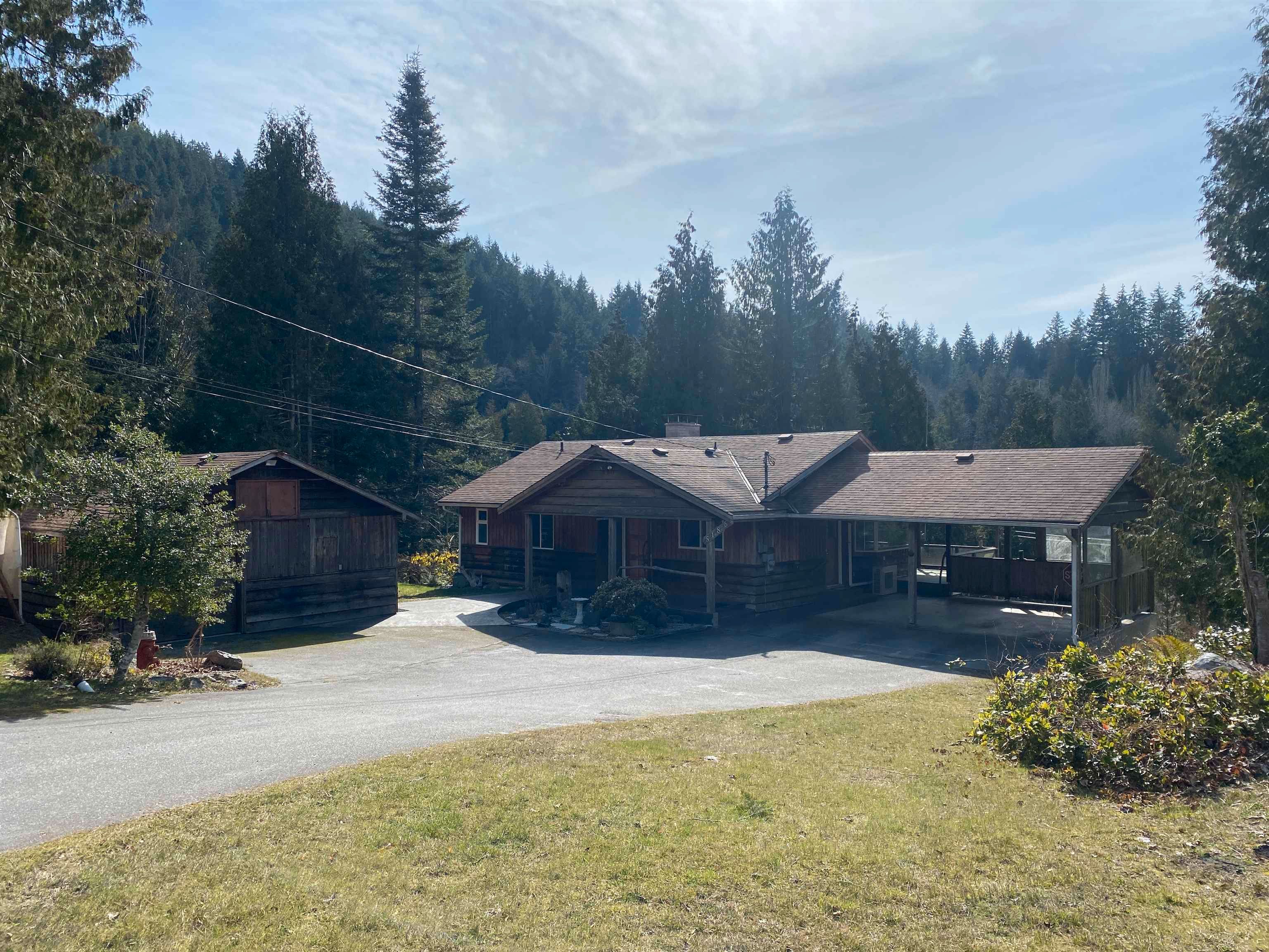 Main Photo: 5188 SUMMIT Road in Madeira Park: Pender Harbour Egmont House for sale (Sunshine Coast)  : MLS®# R2761125
