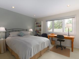 Photo 11: 5195 SARITA AVENUE in North Vancouver: Canyon Heights NV House for sale : MLS®# R2396162
