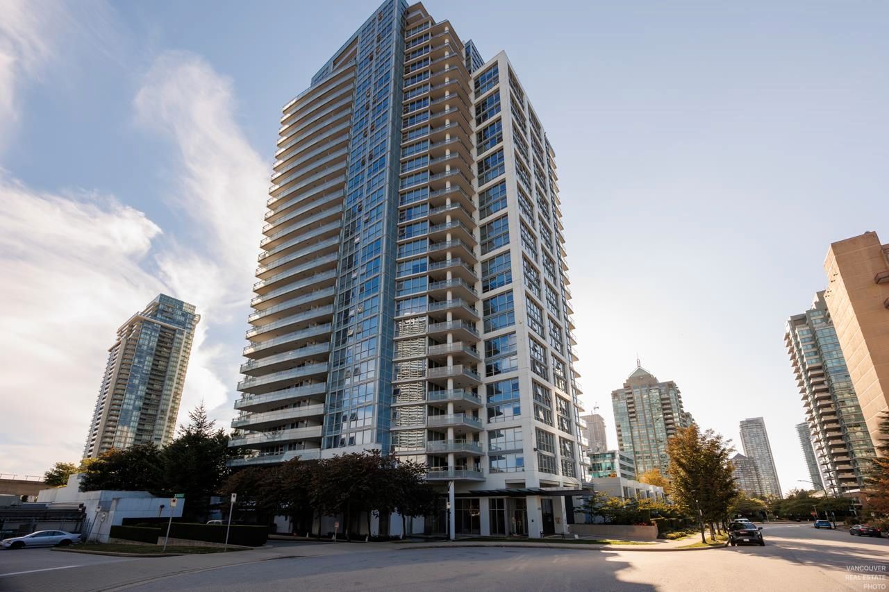Main Photo: 2303 4400 BUCHANAN Street in Burnaby: Brentwood Park Condo for sale in "MOTIF" (Burnaby North)  : MLS®# R2815557