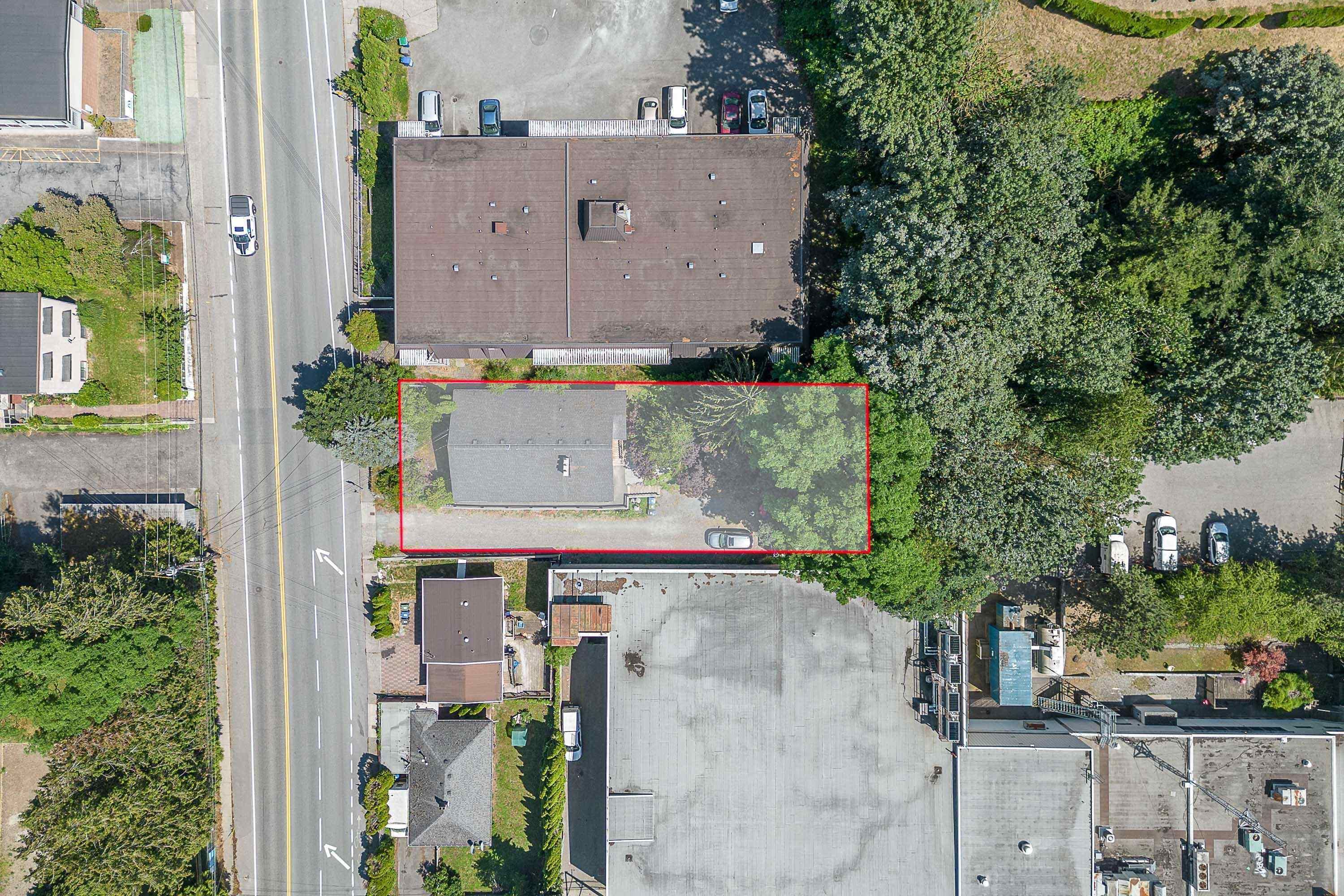 Main Photo: 33918 GEORGE FERGUSON Way in Abbotsford: Central Abbotsford Multi-Family Commercial for sale : MLS®# C8046231