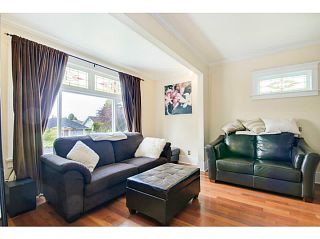 Photo 3: 341 E 58TH AV in Vancouver: South Vancouver House for sale (Vancouver East)  : MLS®# V1070002